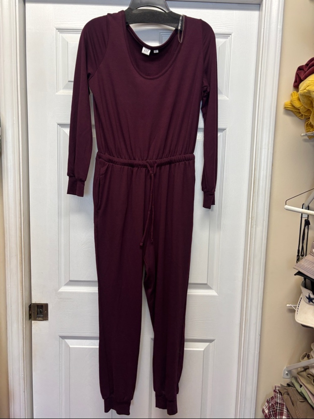 Gap Women's Long-Sleeve Drawstring Jumpsuit in Burgundy With Pockets Small
